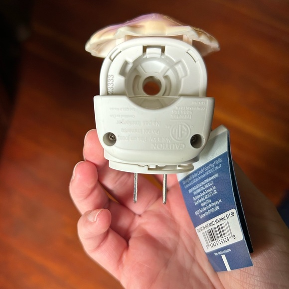 Yankee Candle Scentplug Diffuser and Clean Cotton Scent Refill - Picture 4 of 5